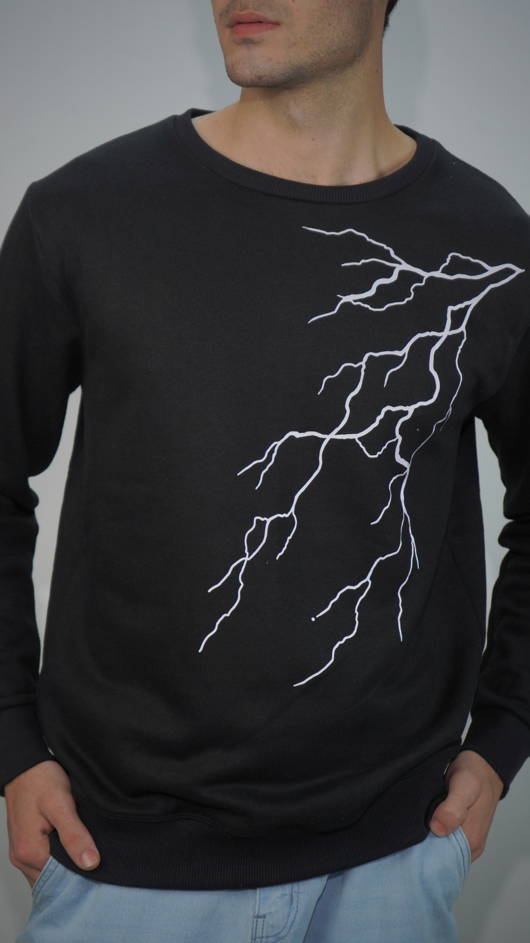 ThunderFlash – Reflective Lightning Bolt Unisex Sweatshirt | Lumenwears | 250 GSM Flash Glow